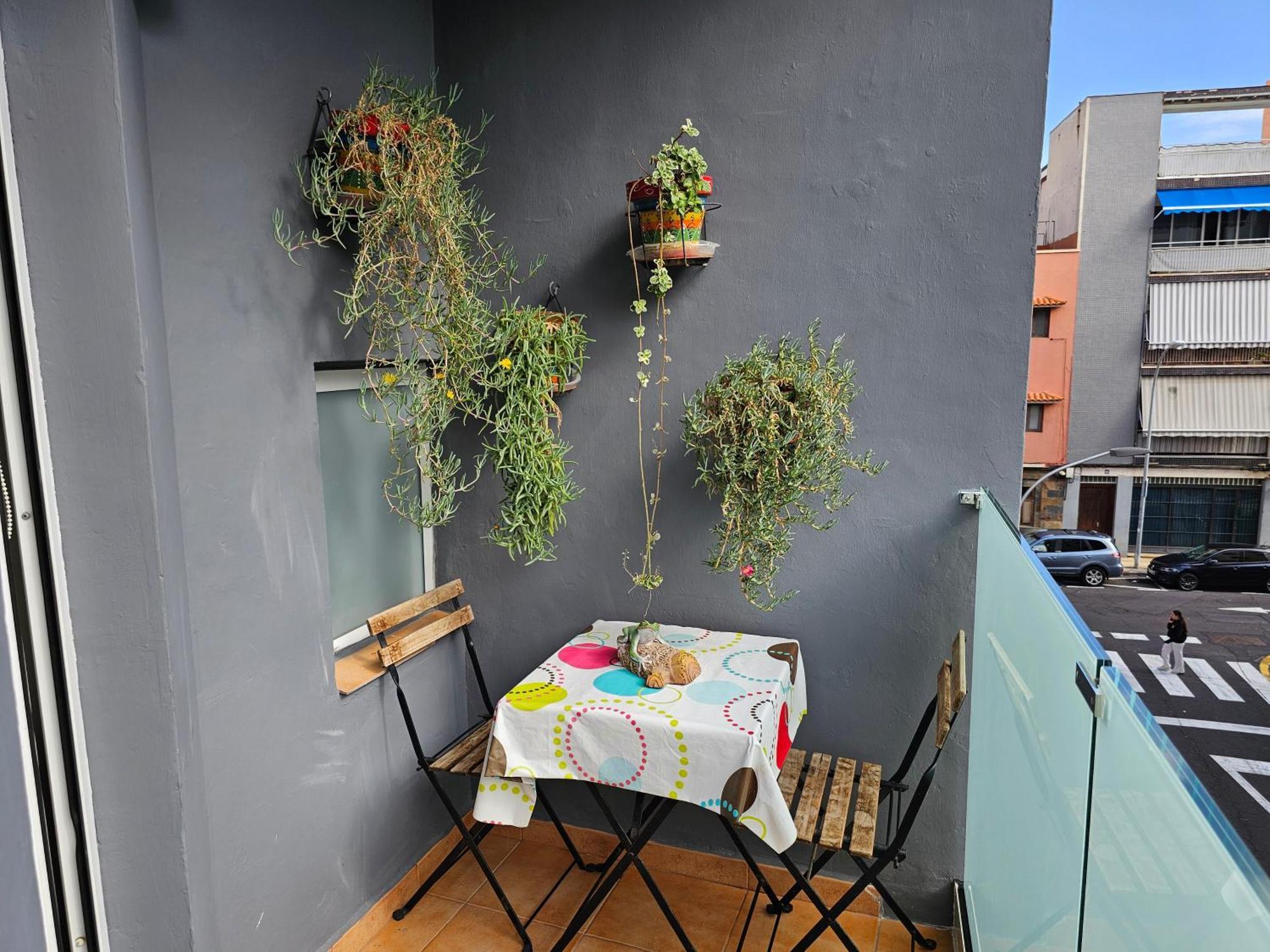 Keka'S Guesthouse - City Centre ซานตาครูซ เด เตเนริเฟ ภายนอก รูปภาพ